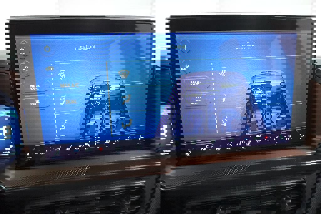 Certified 2025 Ford Bronco Sport Outer Banks w/ Outer Banks Tech Package+ AWD/4WD image 19