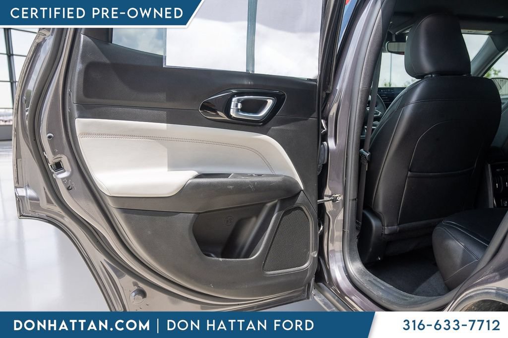 Used 2024 Jeep Compass Limited AWD/4WD image 19