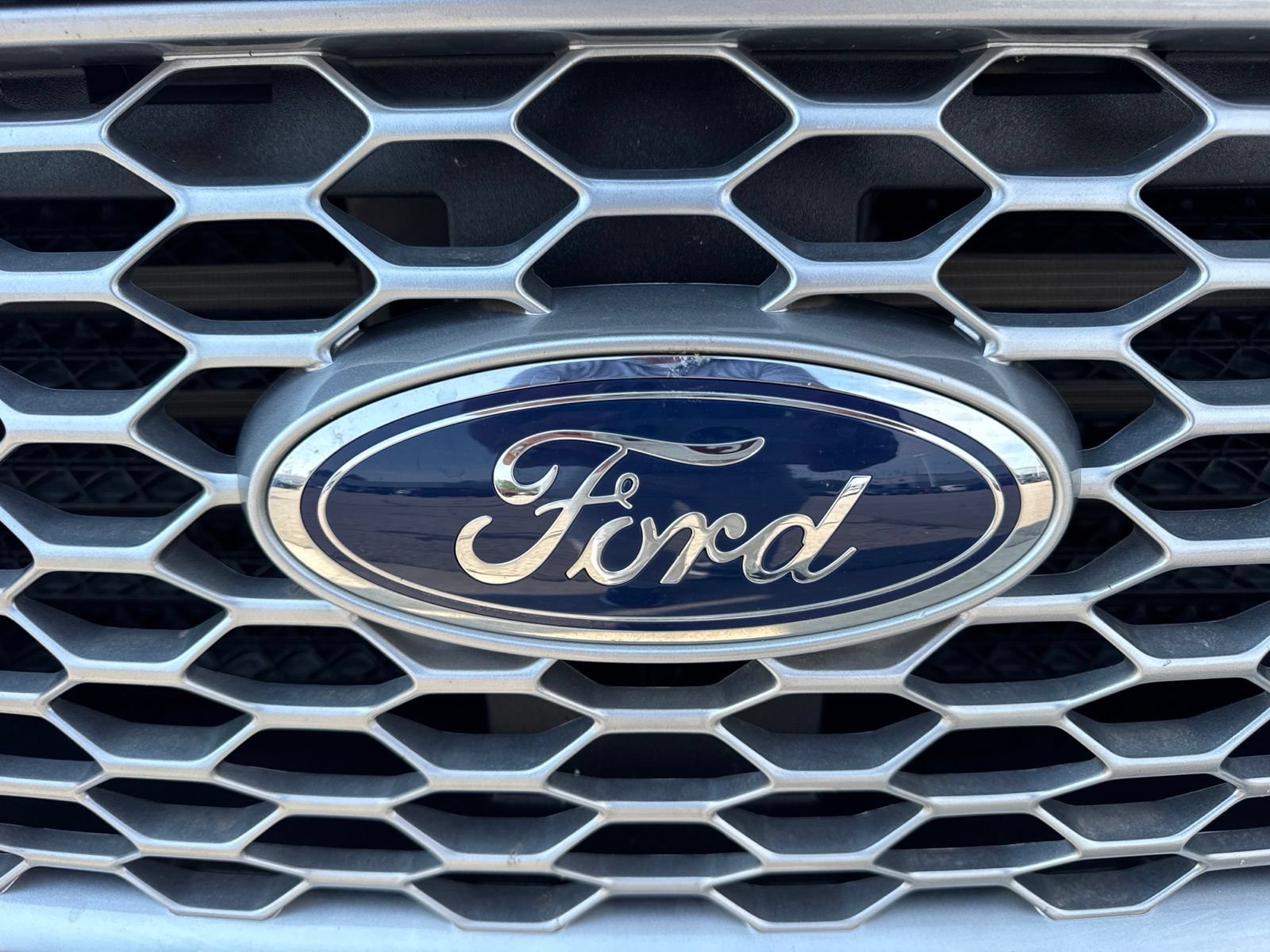 Certified 2024 Ford Edge SEL w/ Convenience Package AWD/4WD image 13