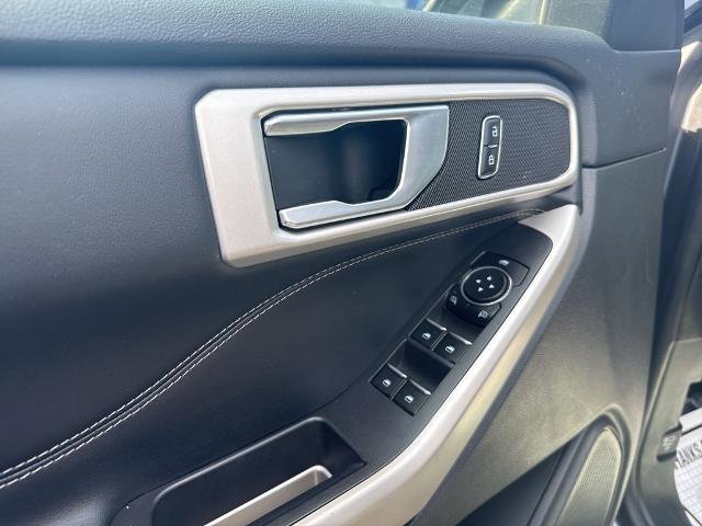 Certified 2022 Ford Explorer XLT w/ Equipment Group 202A image 10