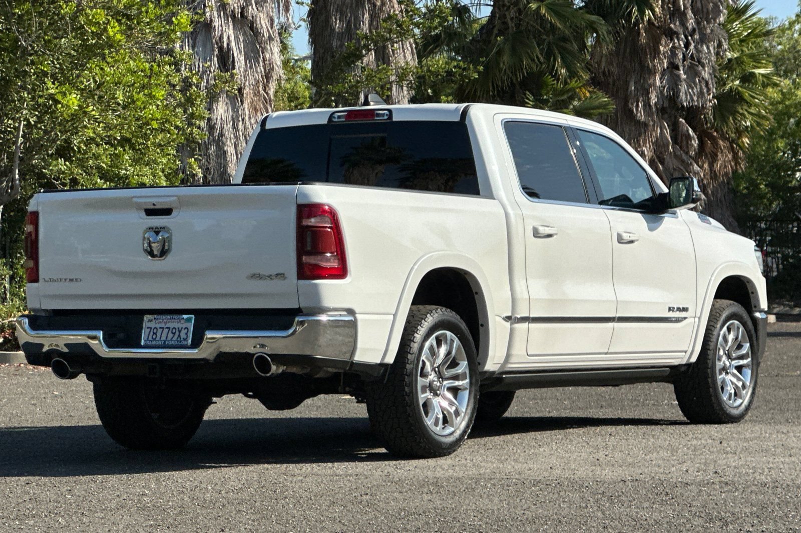 Used 2023 RAM 1500 Limited AWD/4WD image 3