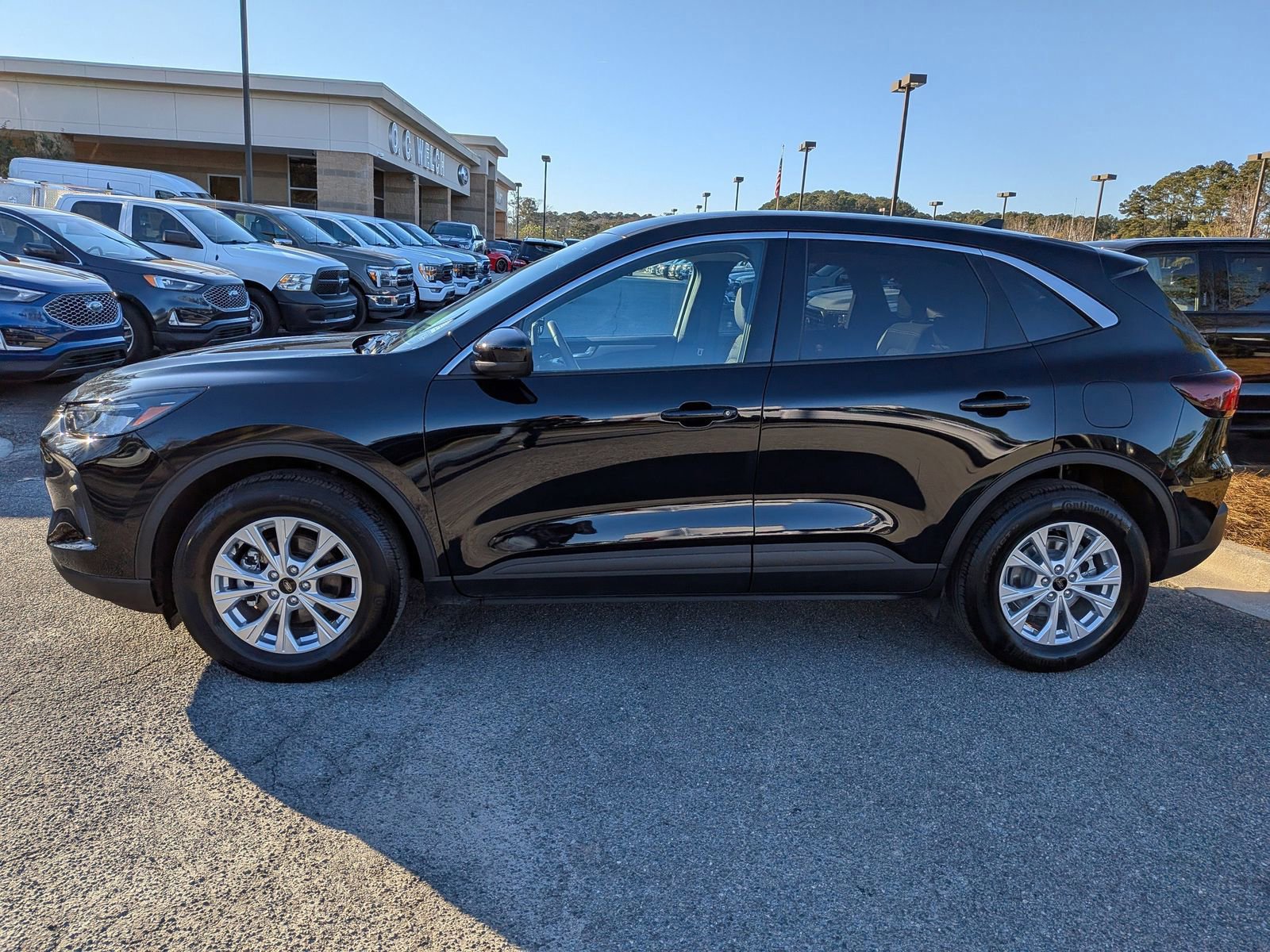 Certified 2023 Ford Escape Active w/ Tech Pack #2 image 2