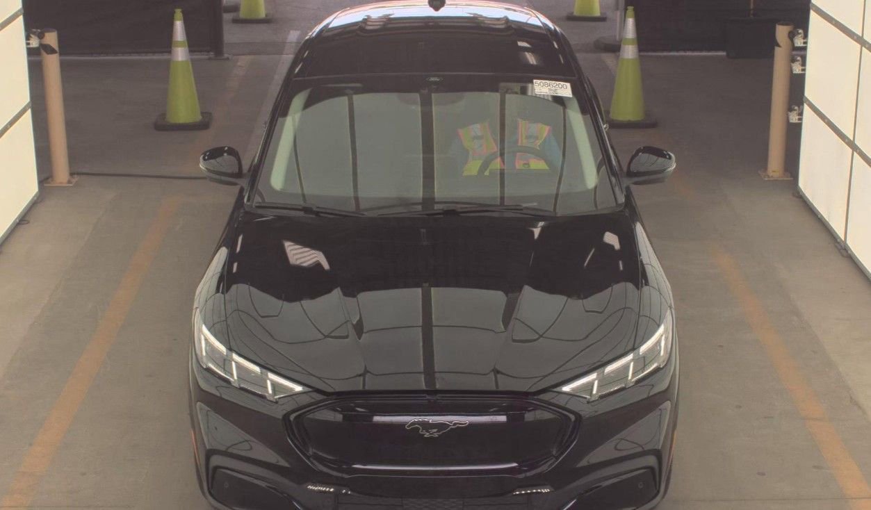 Certified 2025 Ford Mustang Mach-E Premium AWD/4WD image 2