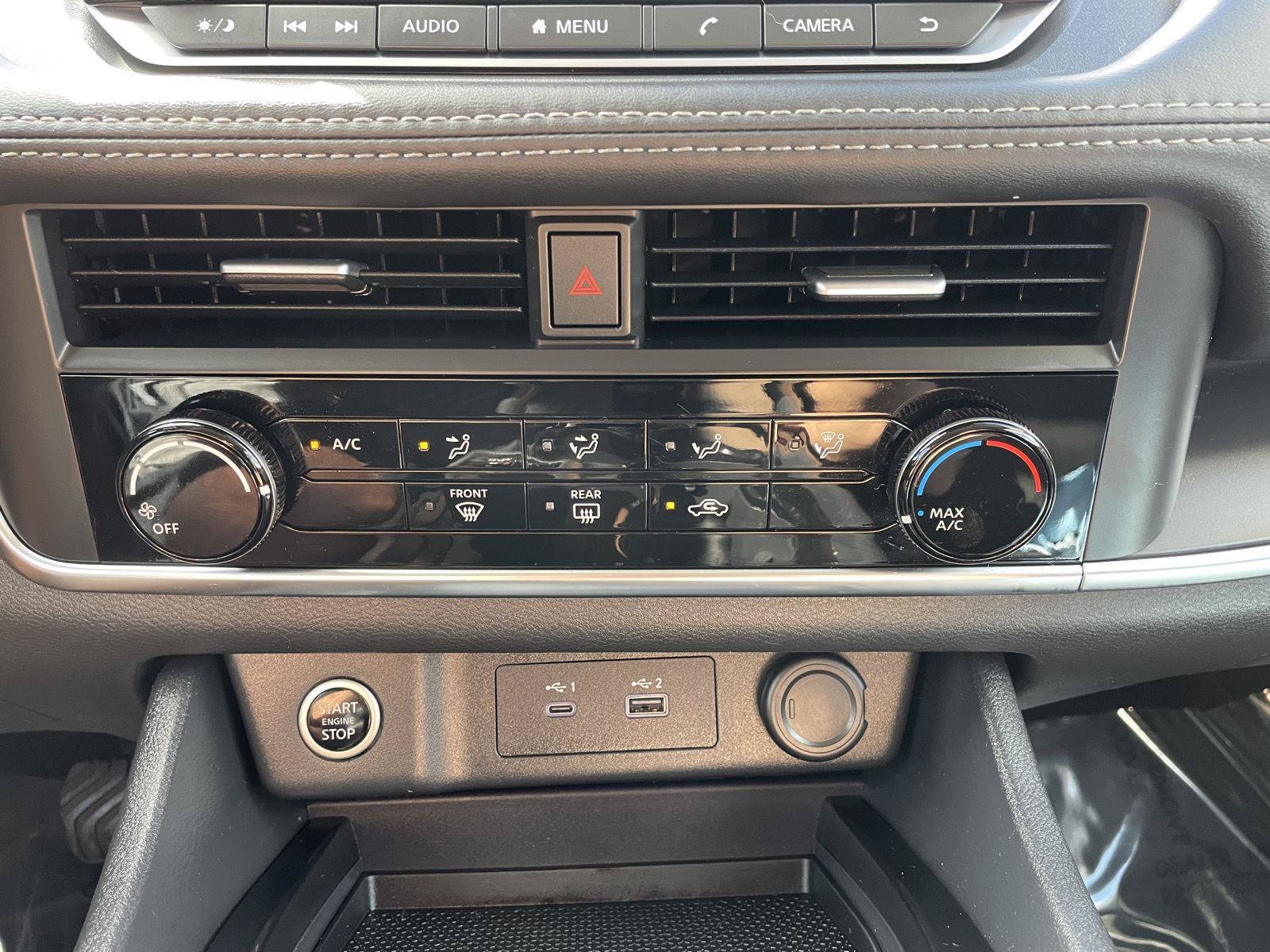 Used 2023 Nissan Rogue S AWD/4WD image 26
