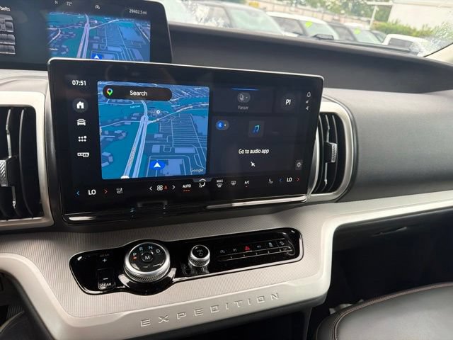 Certified 2025 Ford Expedition Active AWD/4WD image 20