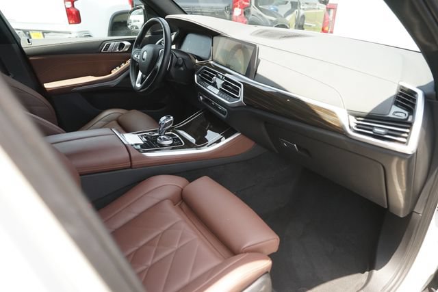Used 2023 BMW X5 xDrive40i w/ Premium Package AWD/4WD image 18