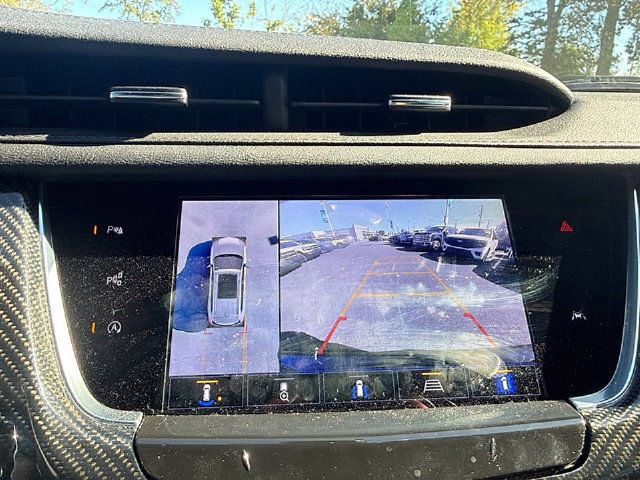 Used 2025 Cadillac XT6 Sport w/ Technology Package AWD/4WD image 17