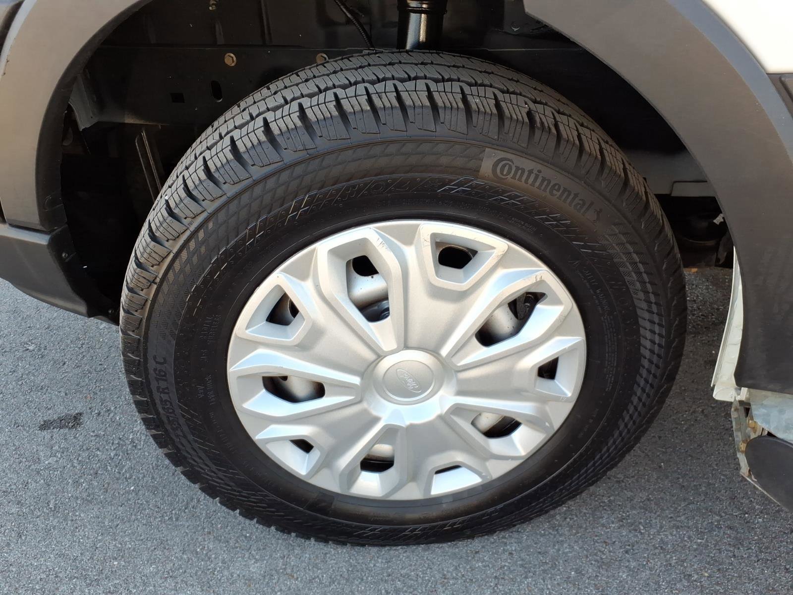 Certified 2024 Ford Transit 250 Low Roof w/ Exterior Upgrade Package image 9