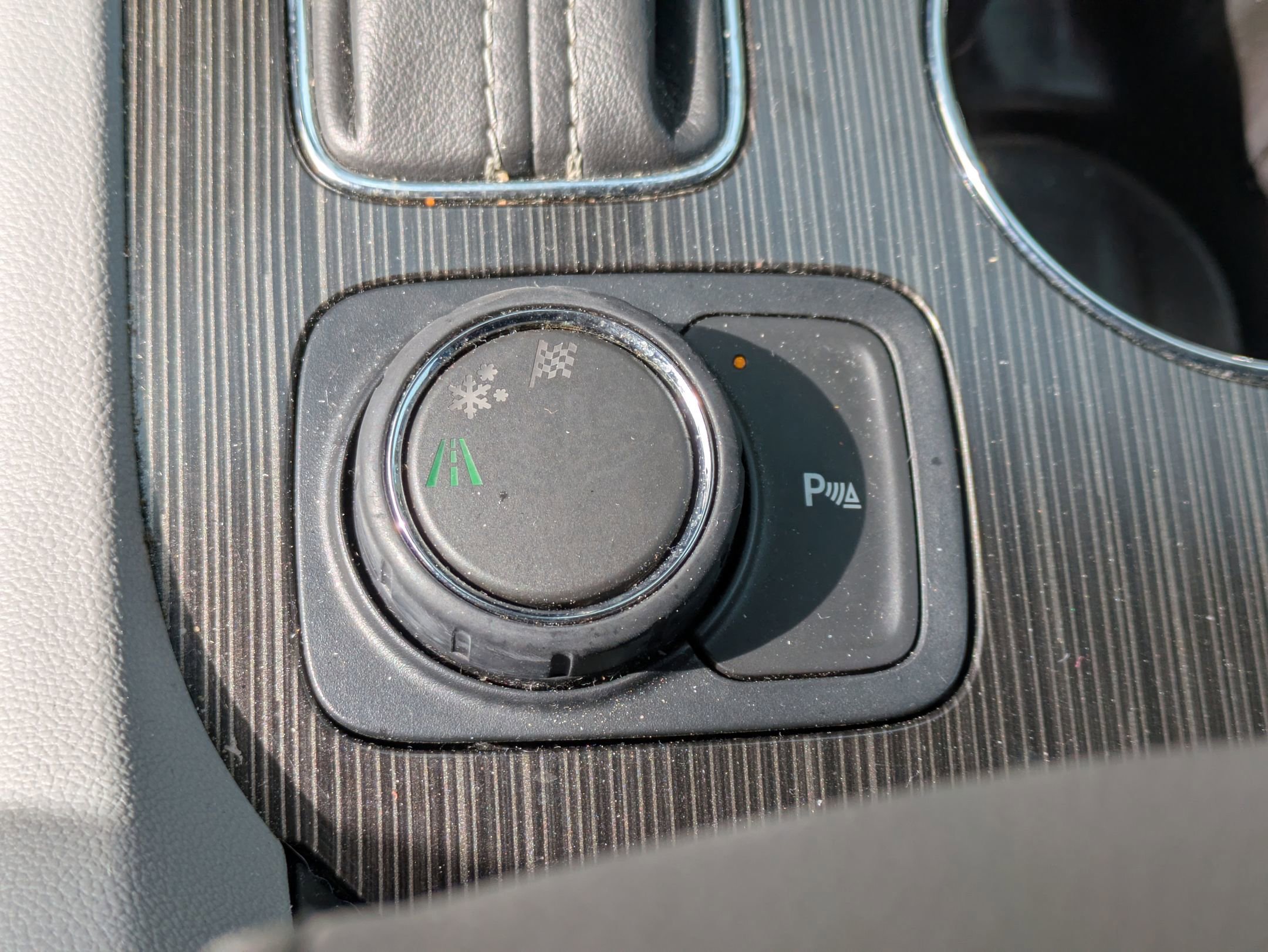 Used 2017 GMC Acadia SLT image 27