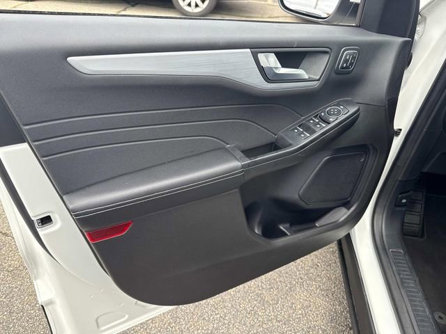 Certified 2024 Ford Escape Platinum image 24