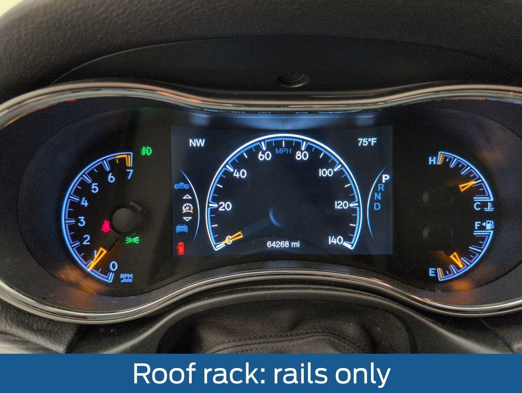 Used 2021 Jeep Grand Cherokee Laredo image 27