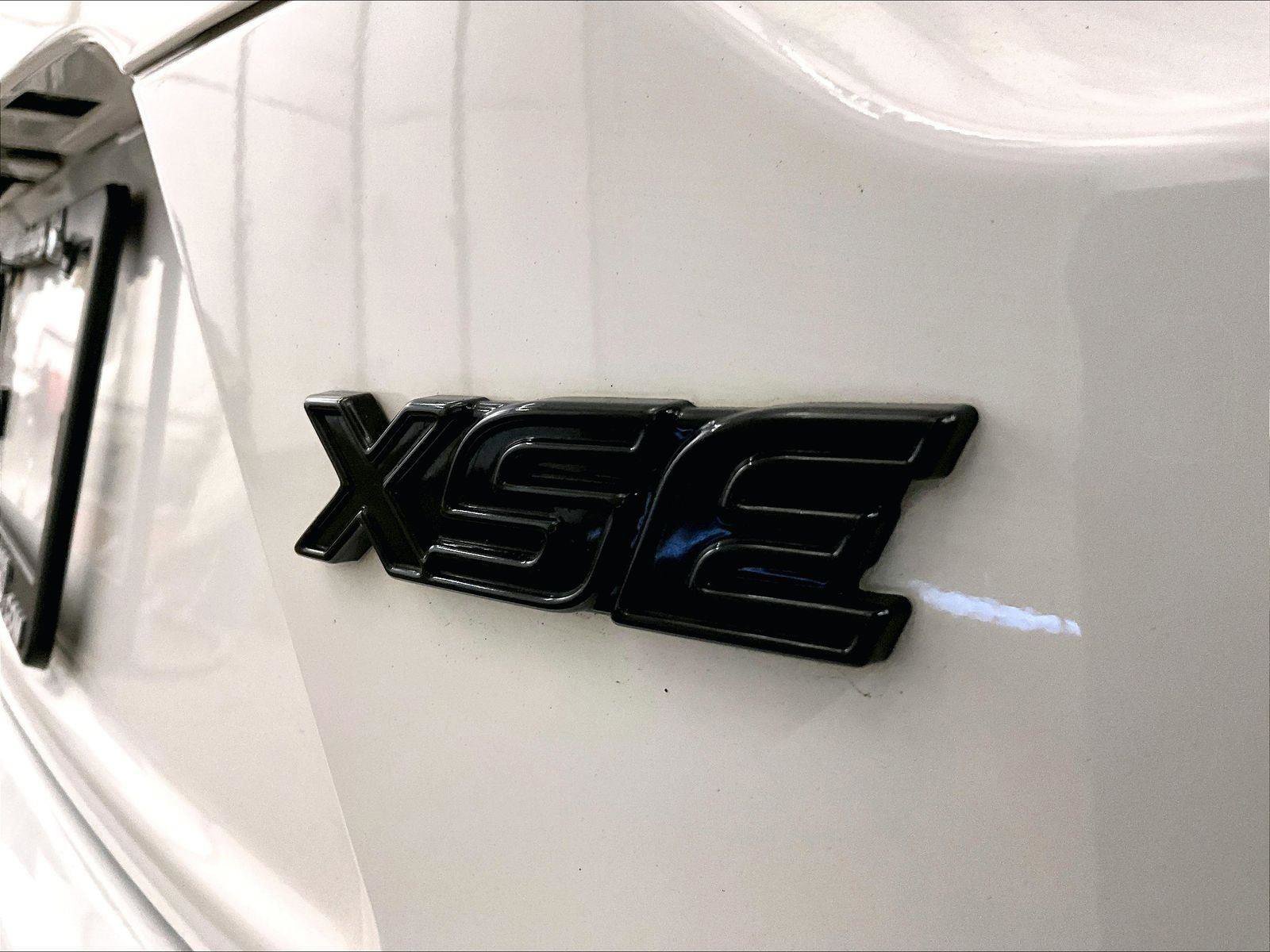 Used 2020 Toyota Corolla XSE FWD image 13