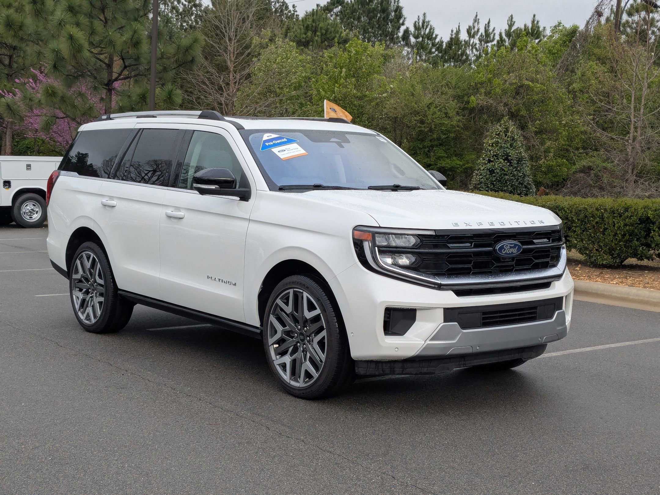 Certified 2025 Ford Expedition Platinum w/ Platinum Ultimate Package image 8