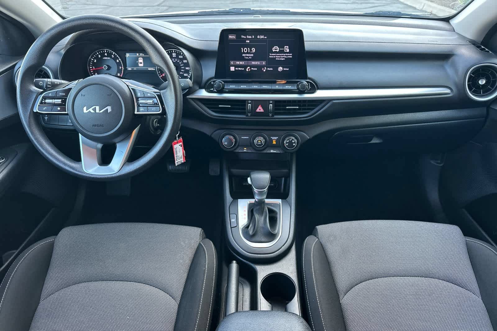 Used 2023 Kia Forte LXS FWD image 3