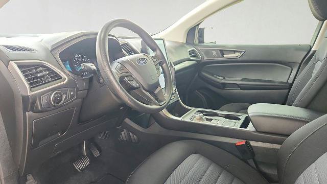 Certified 2023 Ford Edge SE w/ Black Appearance Package AWD/4WD image 9