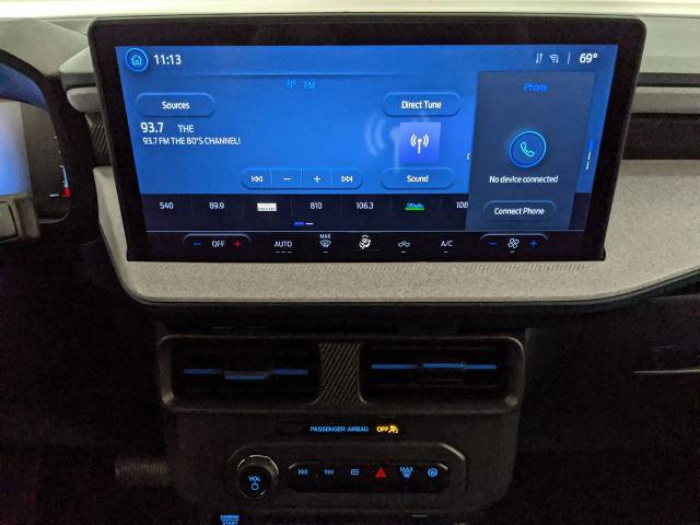 Certified 2025 Ford Maverick XLT w/ Equipment Group 302A AWD/4WD image 9