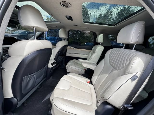 Used 2023 Hyundai Palisade Limited w/ Cargo Package AWD/4WD image 17