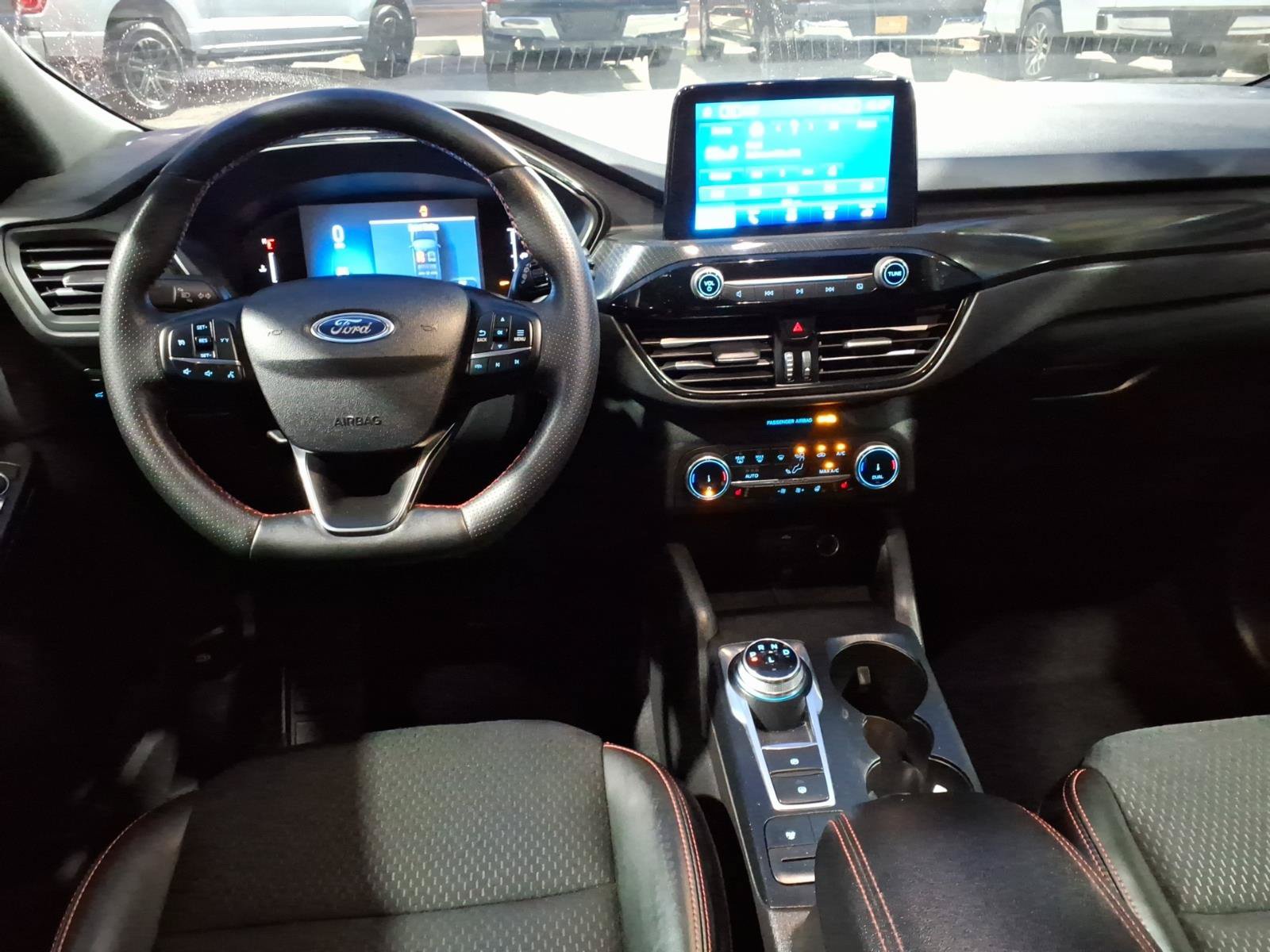 Certified 2025 Ford Escape ST-Line Select AWD/4WD image 14