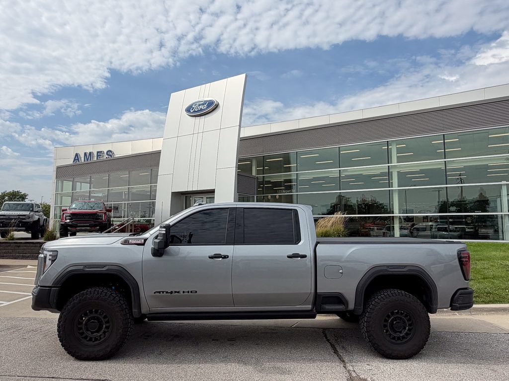 Used 2026 GMC Sierra 2500 AT4X w/ AT4X AEV Edition AWD/4WD image 3