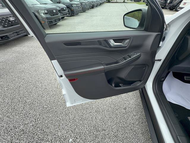 Certified 2023 Ford Escape ST-Line w/ Tech Pack #1 AWD/4WD image 11
