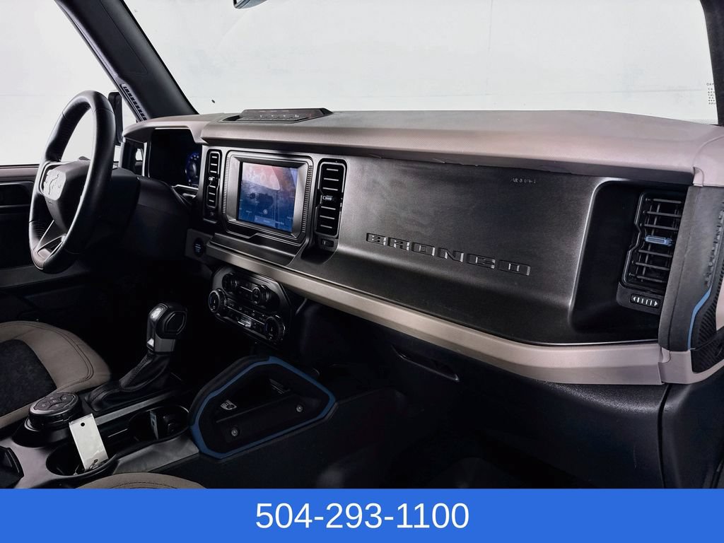 Certified 2022 Ford Bronco Wildtrak AWD/4WD image 31