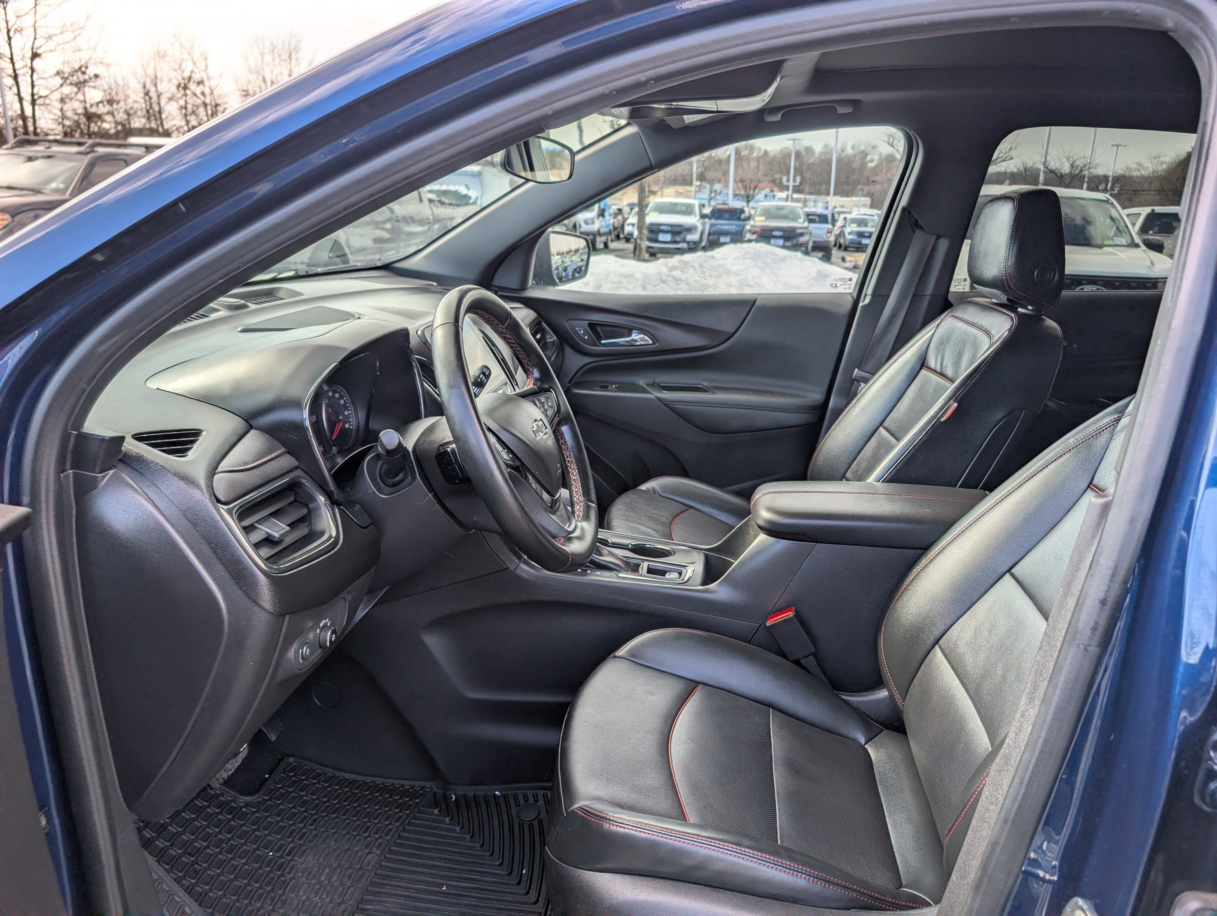 Used 2023 Chevrolet Equinox RS w/ RS Leather Package image 14
