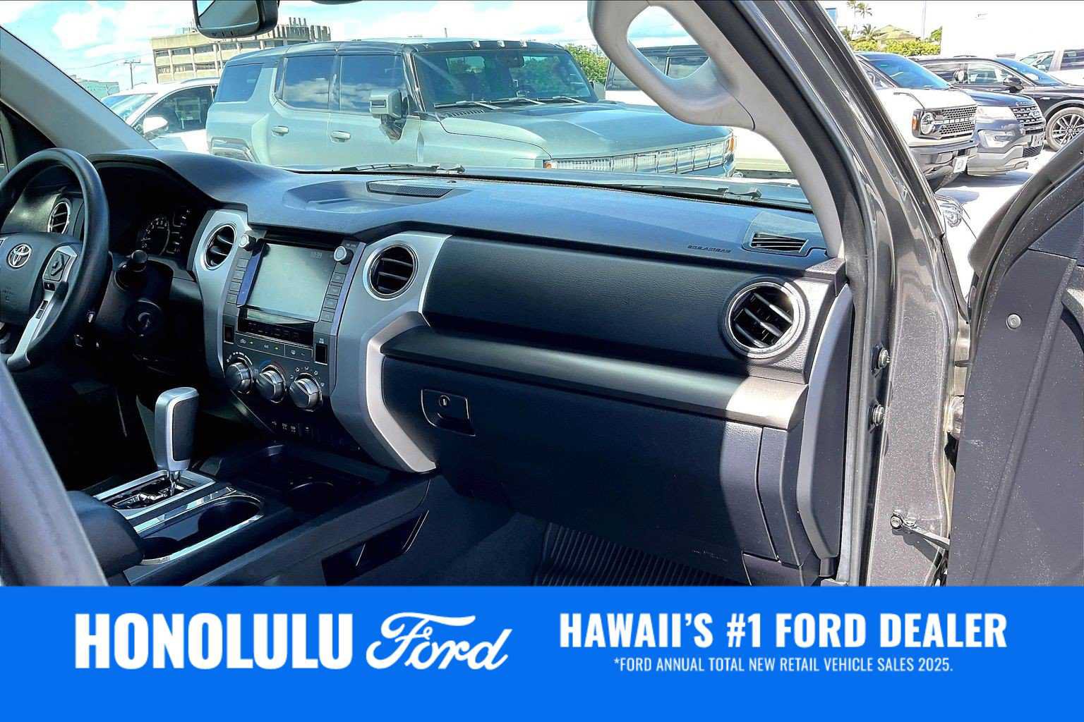 Used 2020 Toyota Tundra SR5 w/ SR5 Upgrade Package RWD image 23