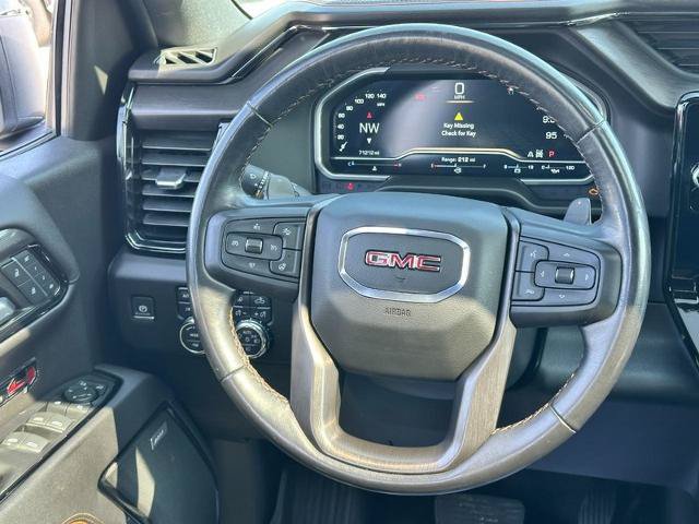 Used 2023 GMC Sierra 1500 AT4 w/ AT4 Premium Package AWD/4WD image 13