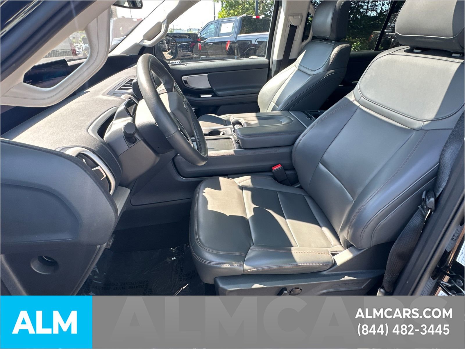 Certified 2025 Ford Expedition Active AWD/4WD image 10