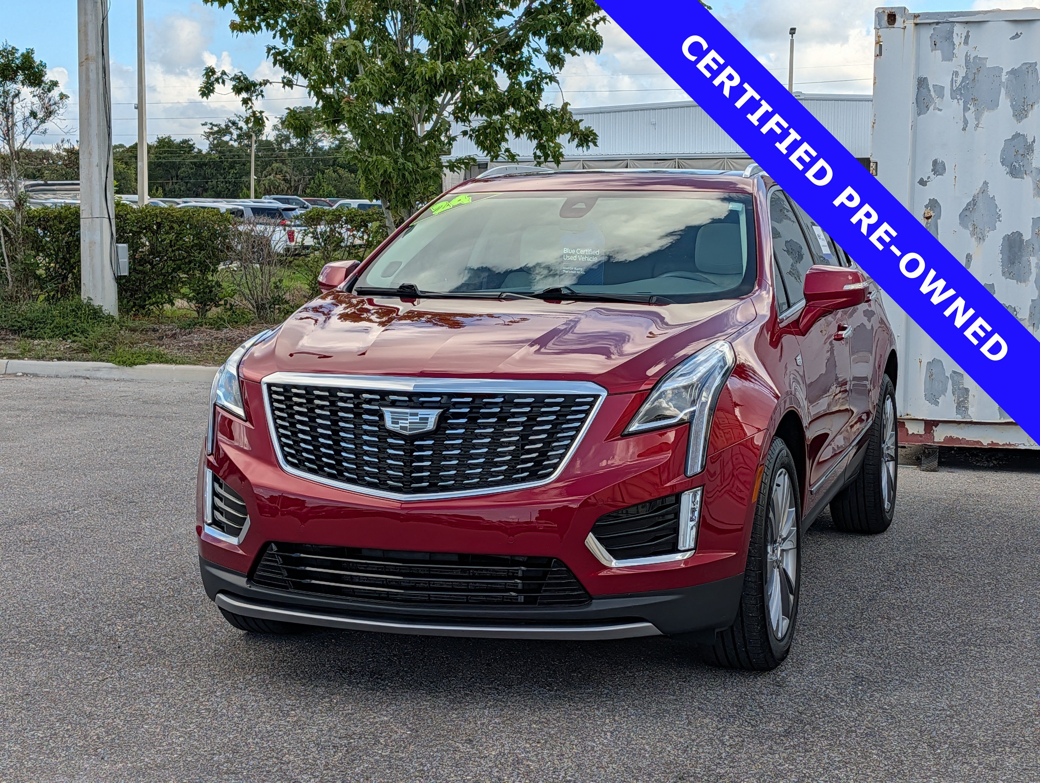 Used 2024 Cadillac XT5 Premium Luxury w/ LPO, Floor Liner Package FWD image 7