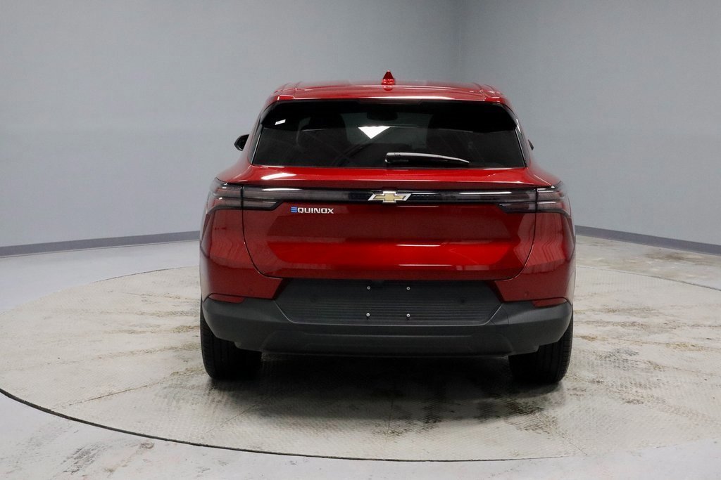 Used 2025 Chevrolet Equinox EV LT image 4