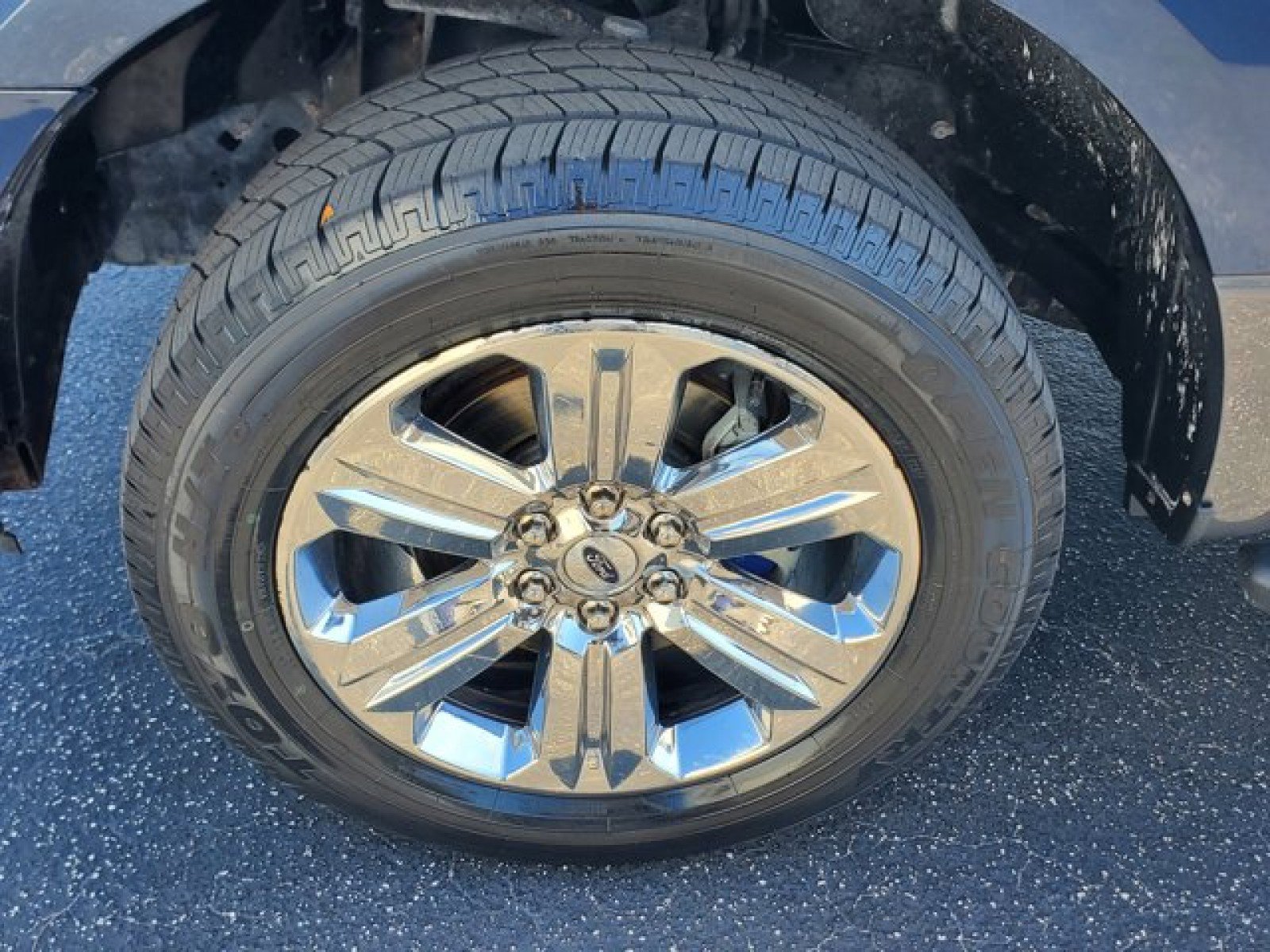 Certified 2018 Ford F150 XLT w/ Equipment Group 302A Luxury image 4