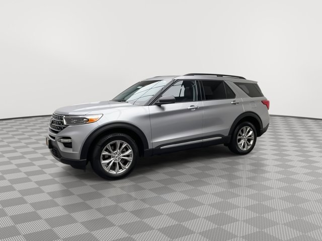 Certified 2023 Ford Explorer XLT w/ Equipment Group 202A image 2