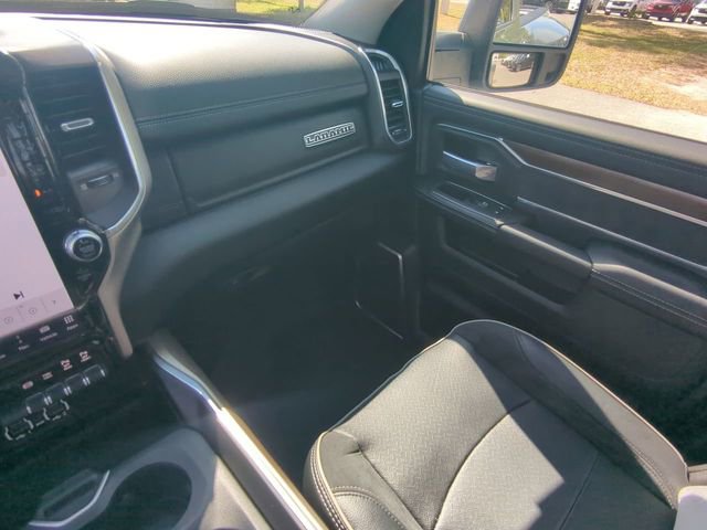 Used 2024 RAM 3500 Laramie w/ Towing Technology Group AWD/4WD image 18