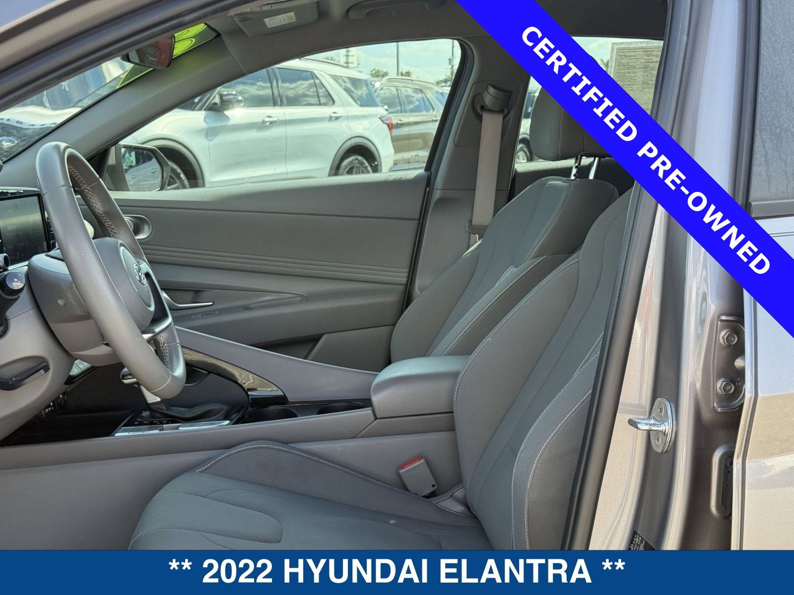 Used 2022 Hyundai Elantra SEL w/ Convenience Package image 18