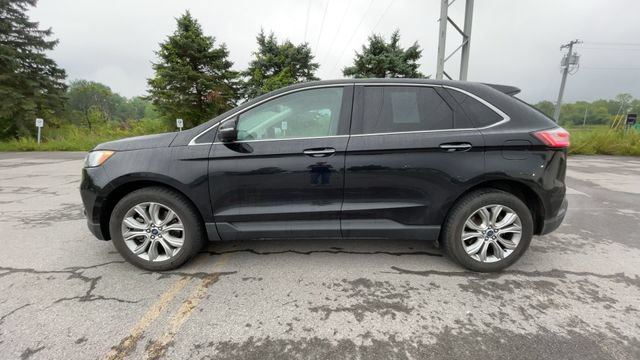 Certified 2022 Ford Edge Titanium AWD/4WD image 5