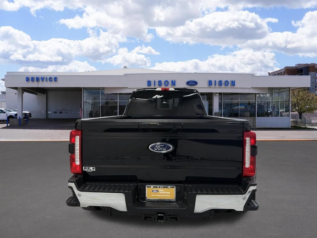 Certified 2025 Ford F350 Lariat w/ Lariat Ultimate Package AWD/4WD image 4