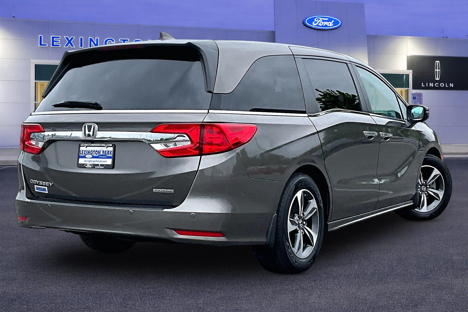 Used 2019 Honda Odyssey Touring image 5