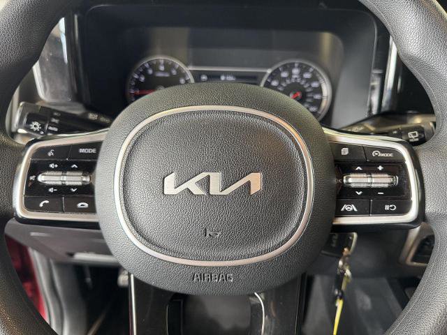 Used 2022 Kia Sorento LX image 29