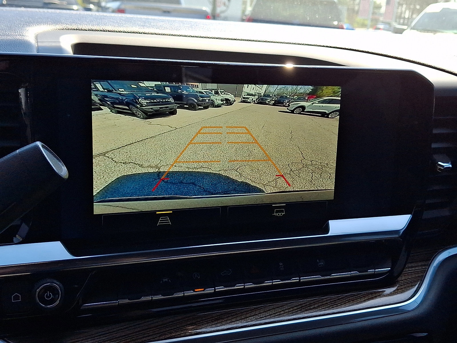 Used 2024 Chevrolet Silverado 1500 LT image 21