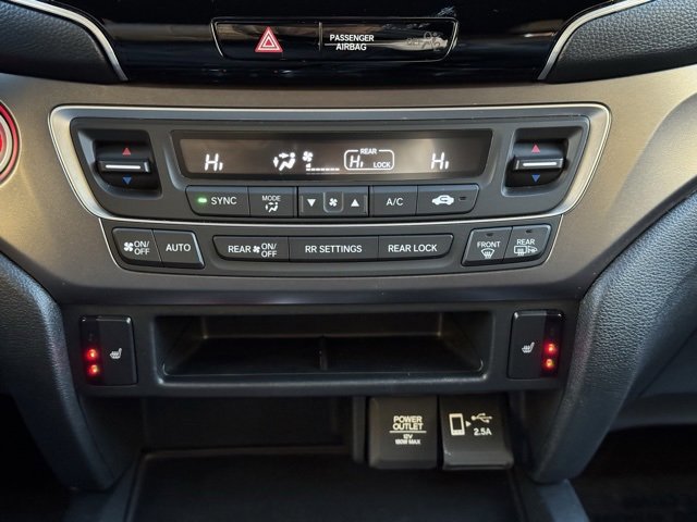 Used 2022 Honda Pilot Sport image 17