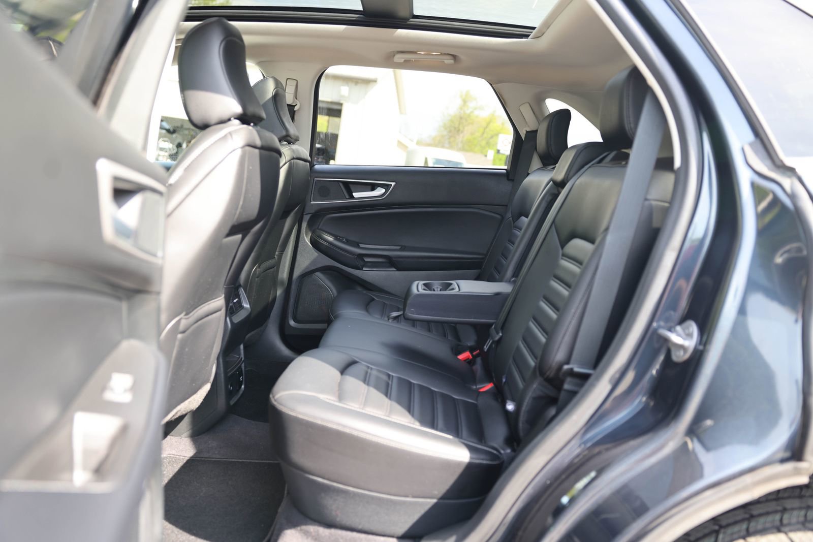 Certified 2024 Ford Edge SEL w/ Convenience Package AWD/4WD image 15