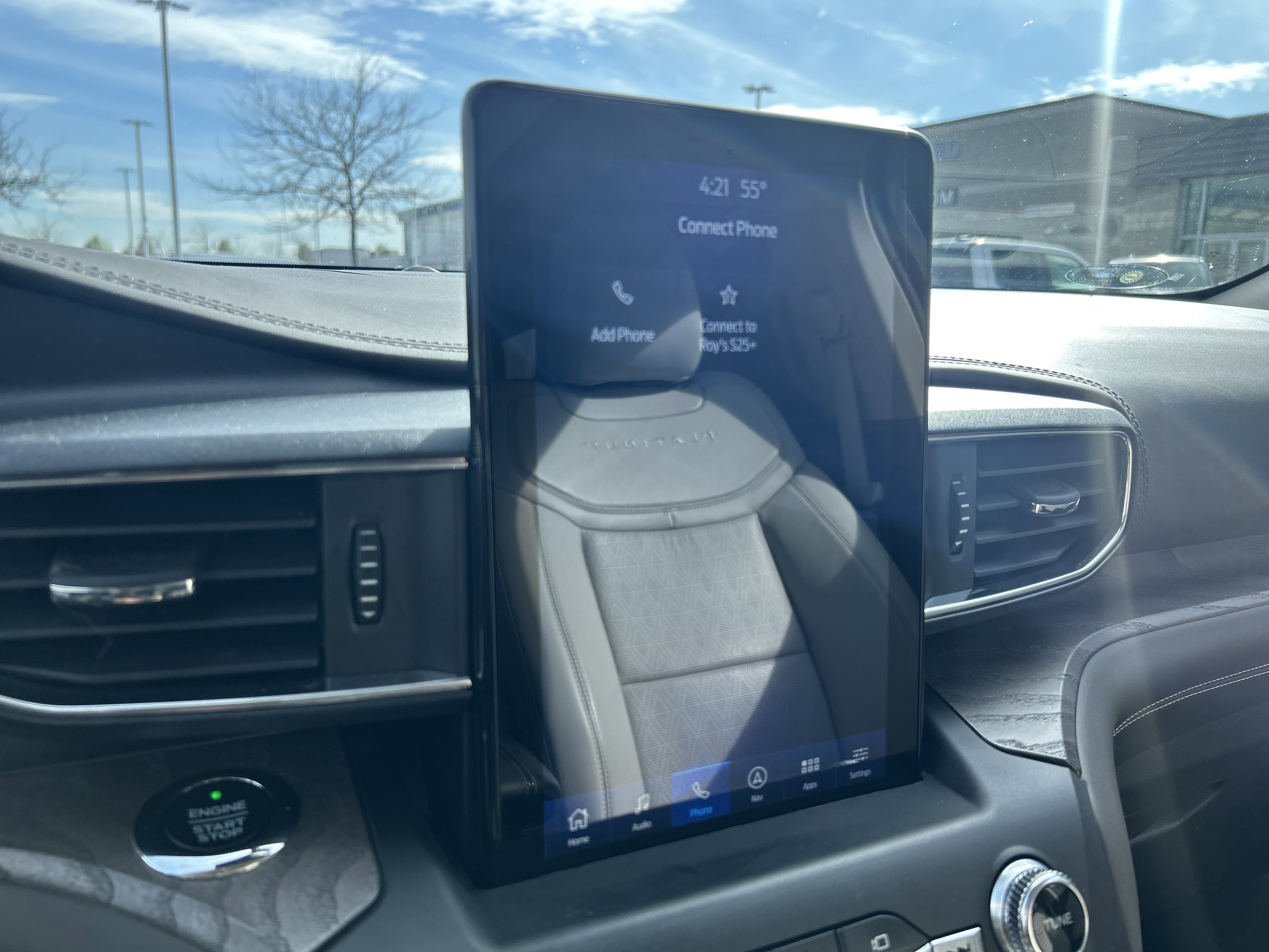 Certified 2020 Ford Explorer Platinum w/ Premium Technology Package image 20