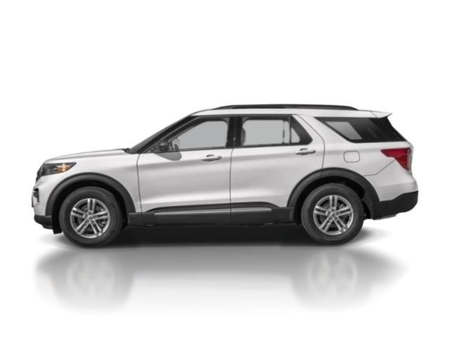 Certified 2023 Ford Explorer XLT w/ Equipment Group 202A AWD/4WD image 3