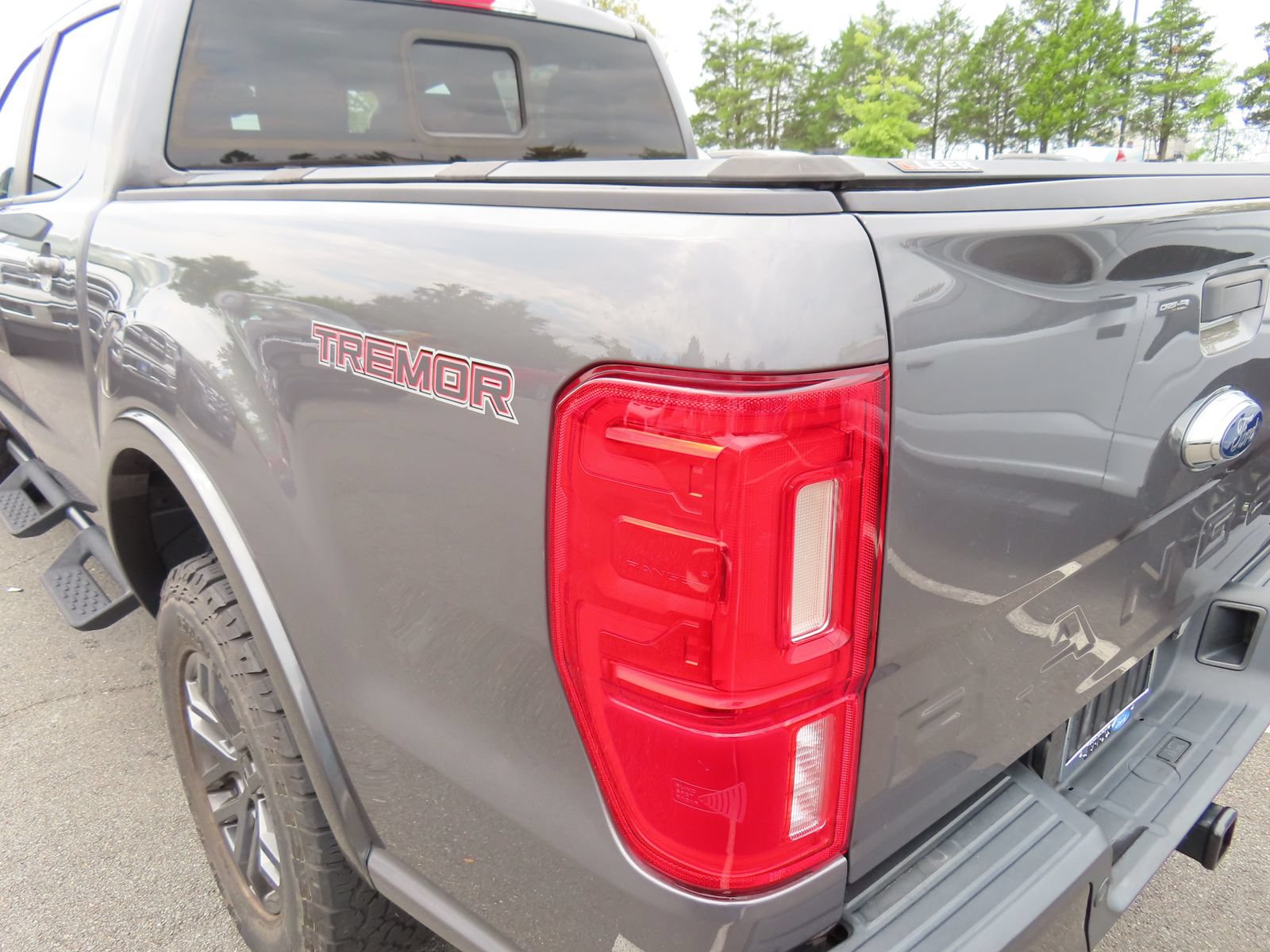 Certified 2022 Ford Ranger Lariat w/ Tremor Off-Road Package AWD/4WD image 12