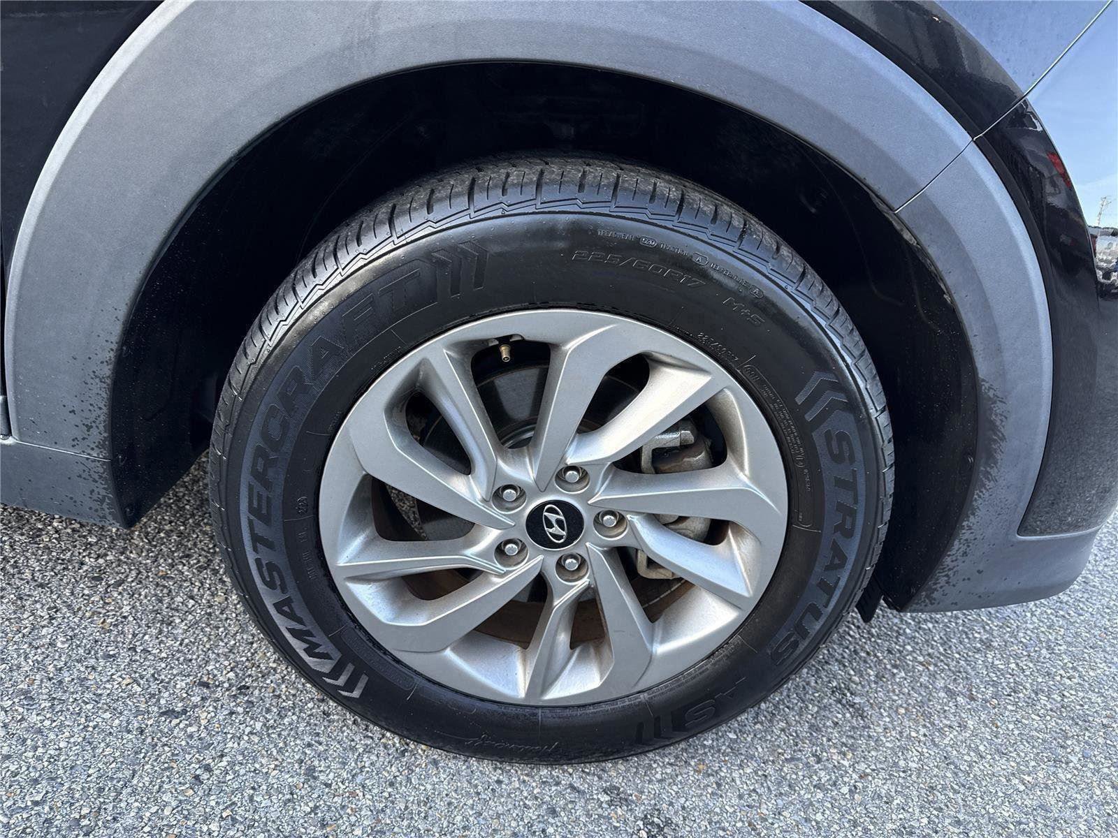 Used 2017 Hyundai Tucson SE image 16