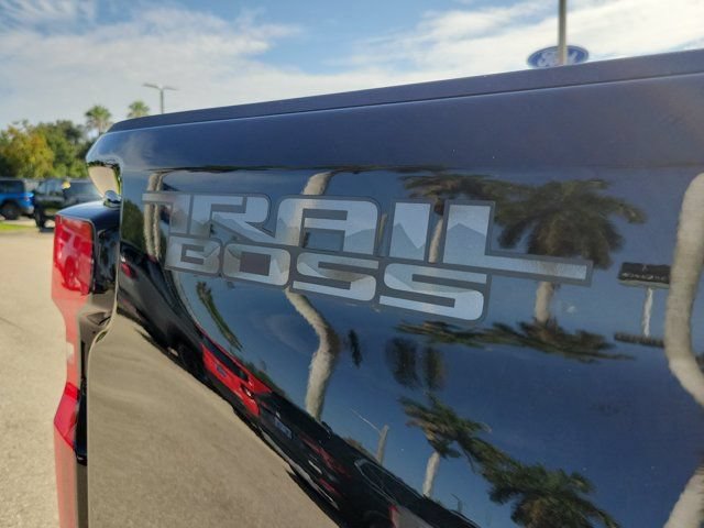 Used 2026 Chevrolet Silverado 2500 LTZ w/ LTZ Plus Package AWD/4WD image 10