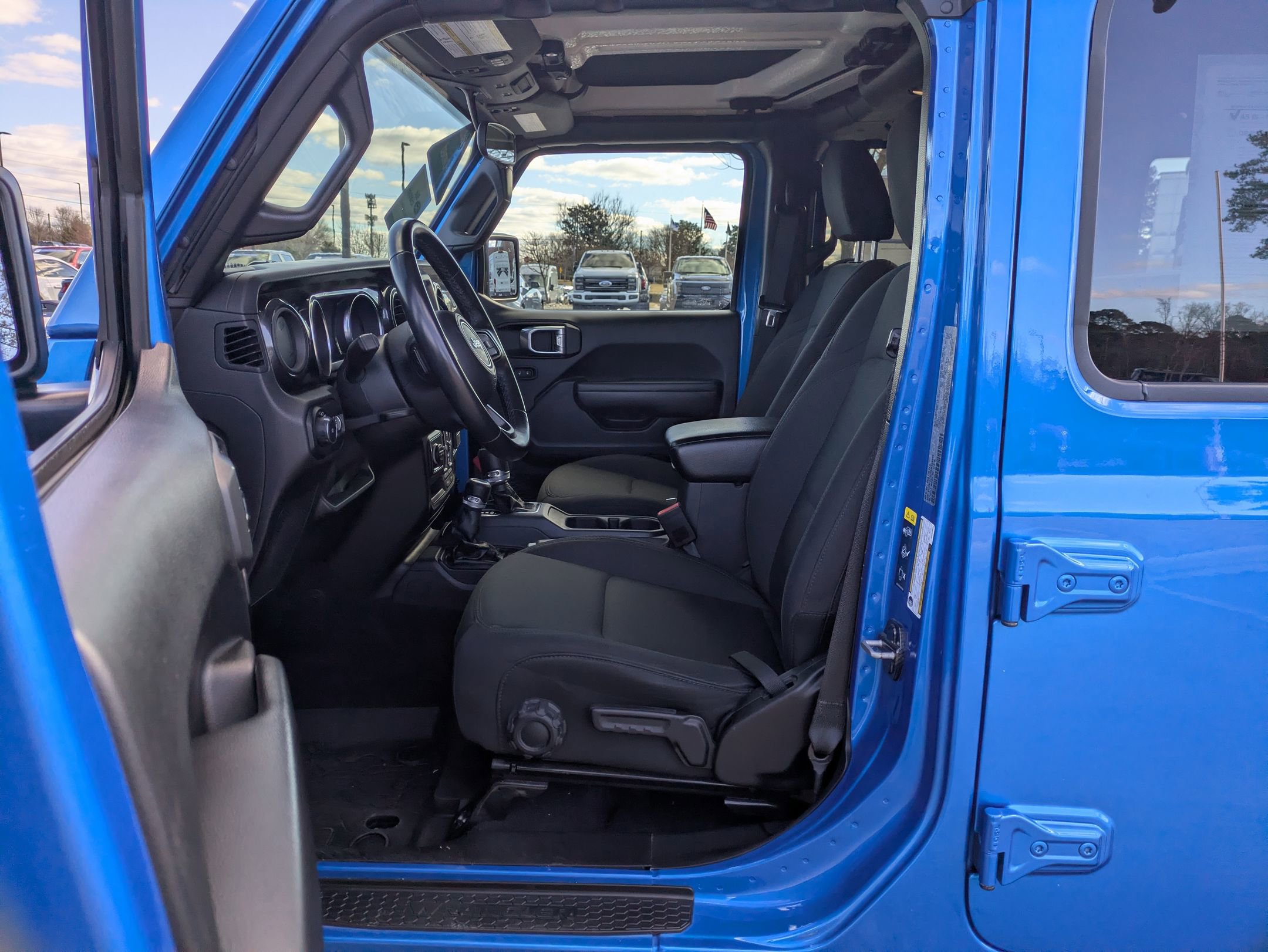 Used 2021 Jeep Wrangler Unlimited Sport w/ LED Headlamp & Fog Lamp Group image 13