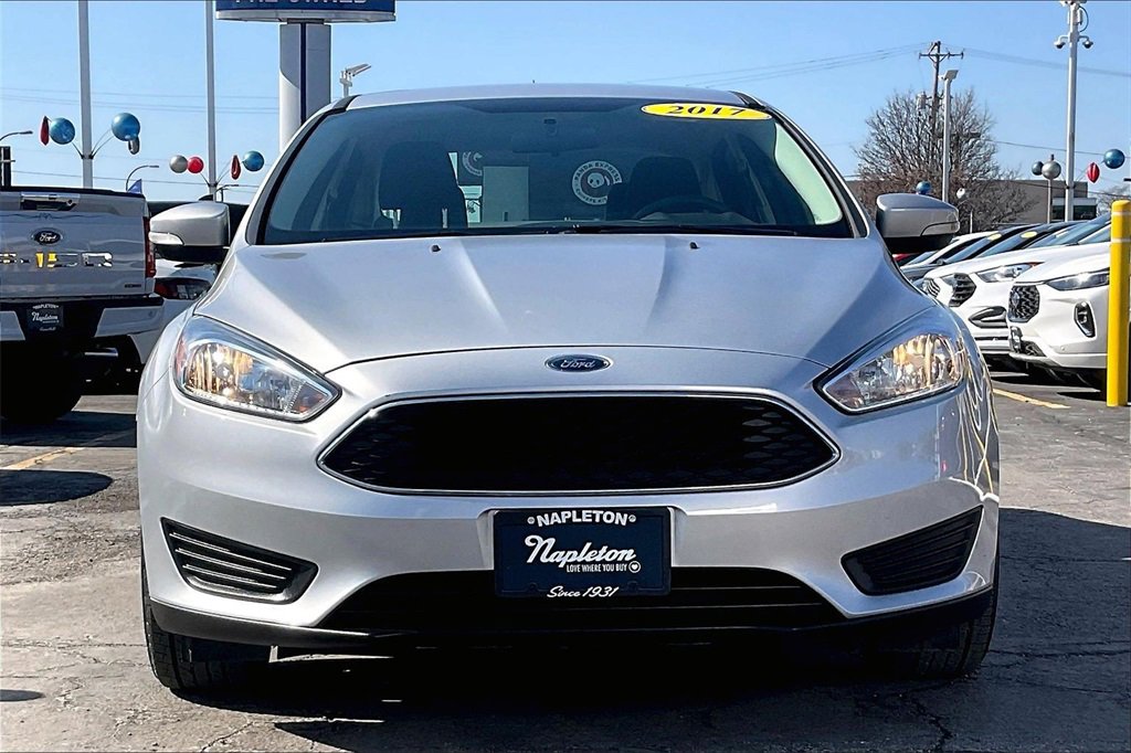 Certified 2017 Ford Focus SE image 2