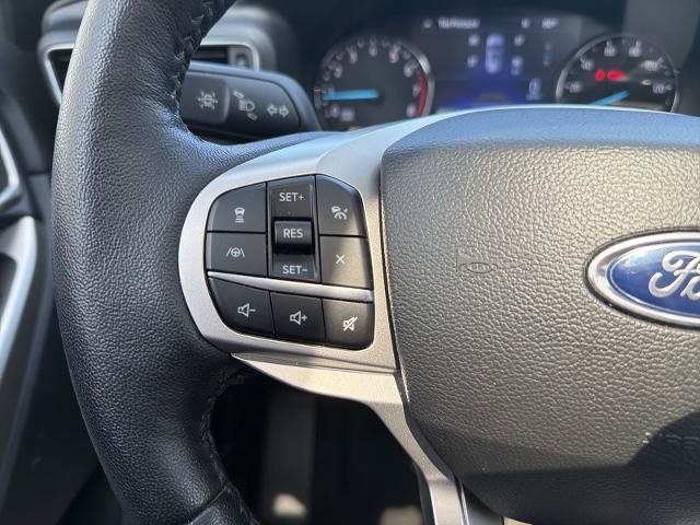 Certified 2022 Ford Explorer XLT w/ Equipment Group 202A image 26